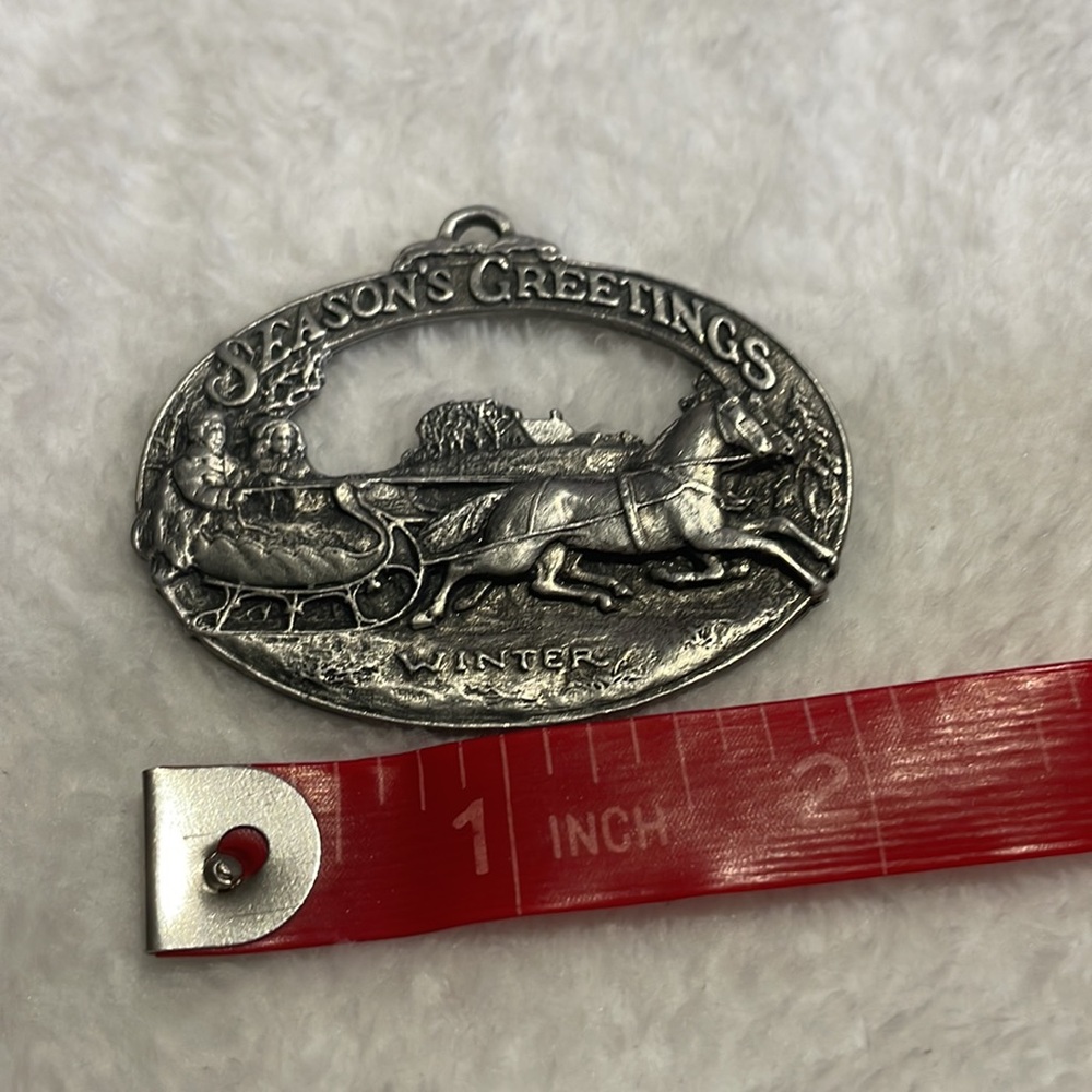 Downs Collectors Showcase 1990 First Edition Pewter Seasons Greetings Ornament - Picture 4 of 5